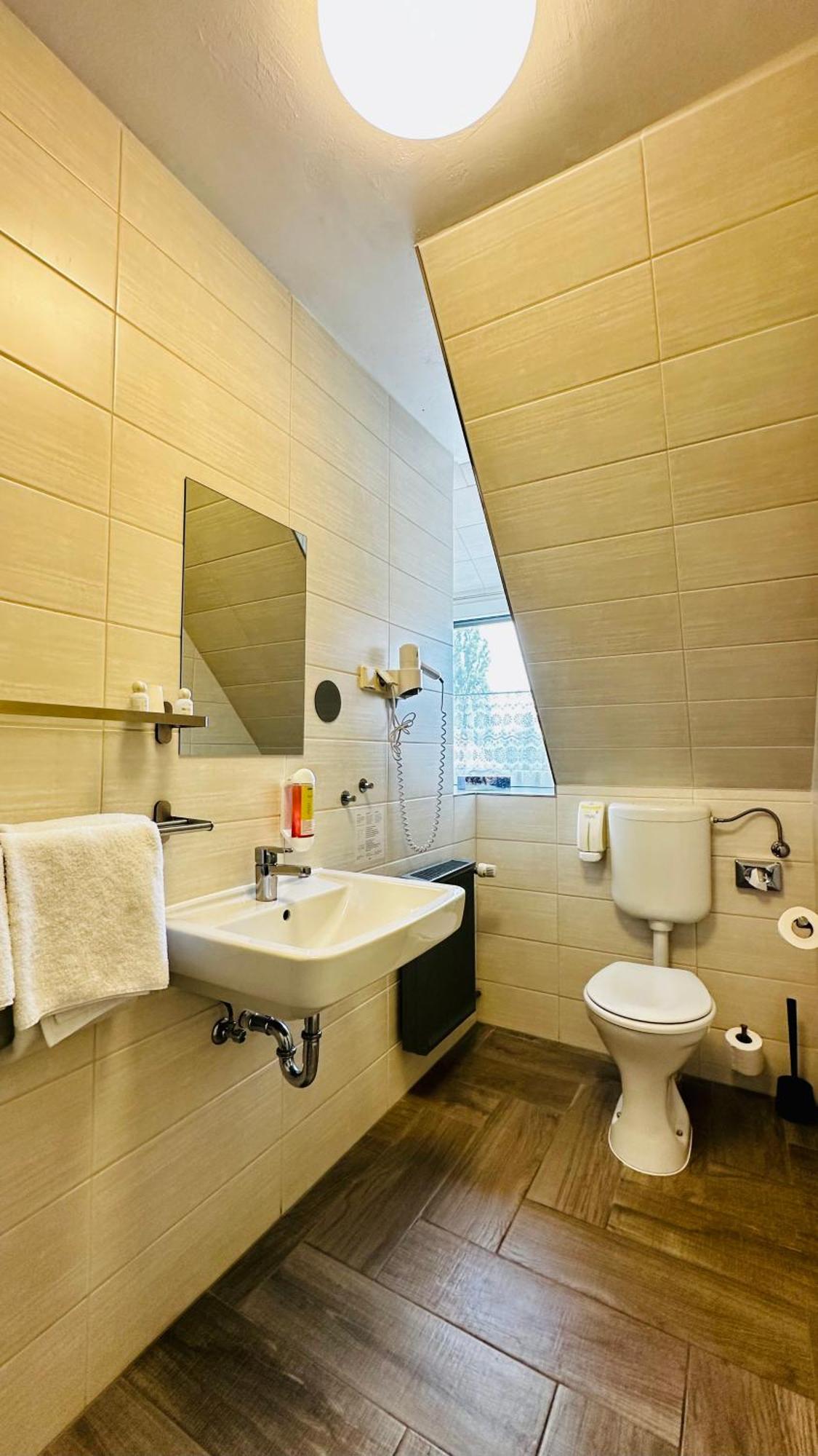Georgenberg Hotel ชเปรมแบร์ก ภายนอก รูปภาพ