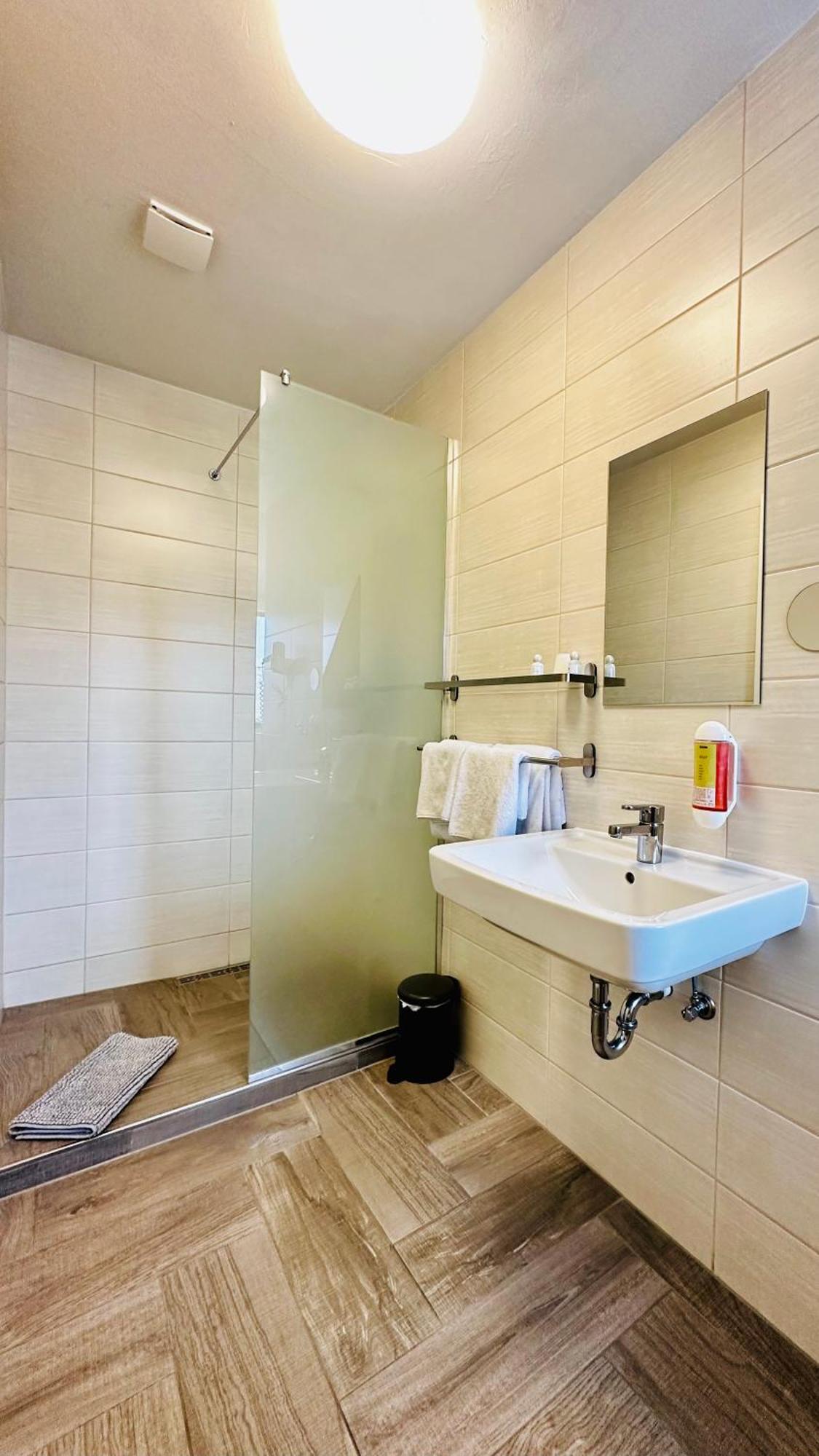 Georgenberg Hotel ชเปรมแบร์ก ภายนอก รูปภาพ